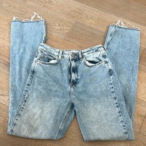 Zara Light Blue Distressed Women Jeans